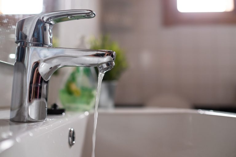 Low water pressure faucet